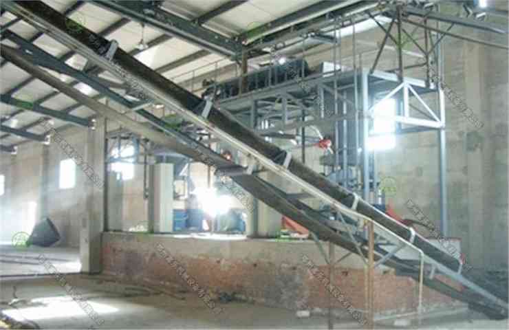 有機(jī)肥生產(chǎn)線現(xiàn)場(chǎng)